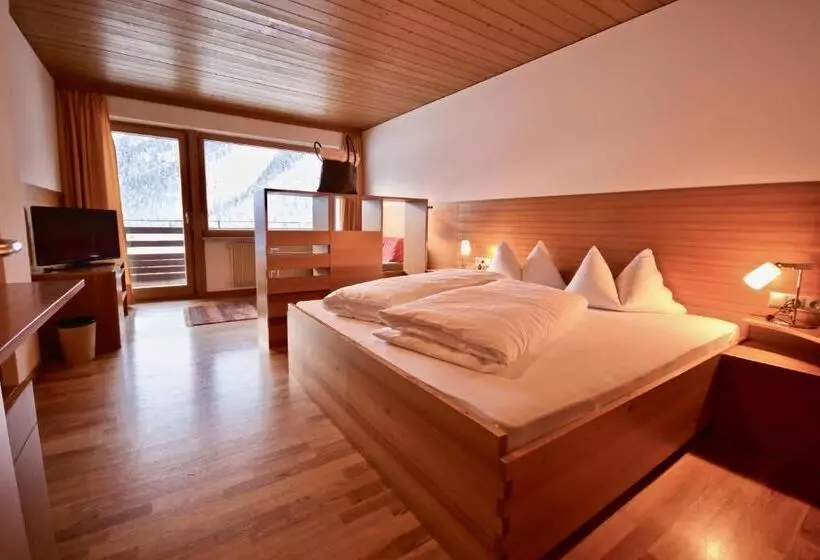 Standard-huone Parveke, Marlet