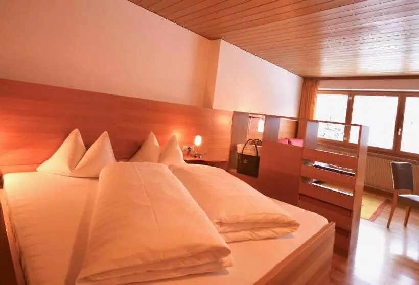 Standard-huone, Marlet