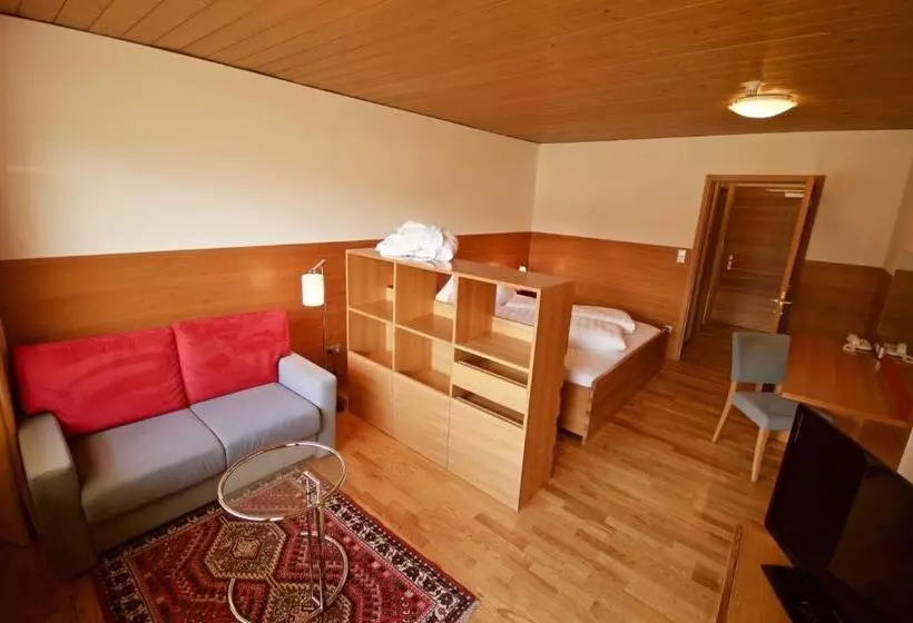Standard-huone, Marlet