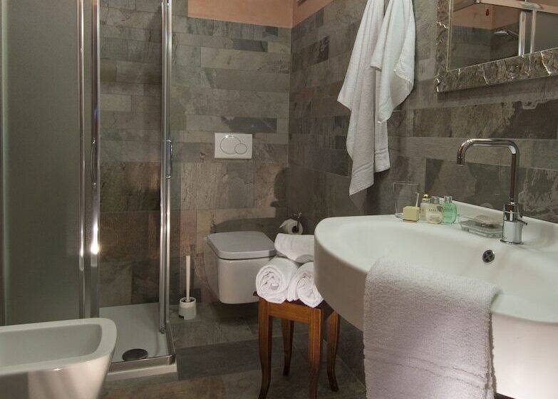 트리플 스탠다드 전망룸, Miramonti