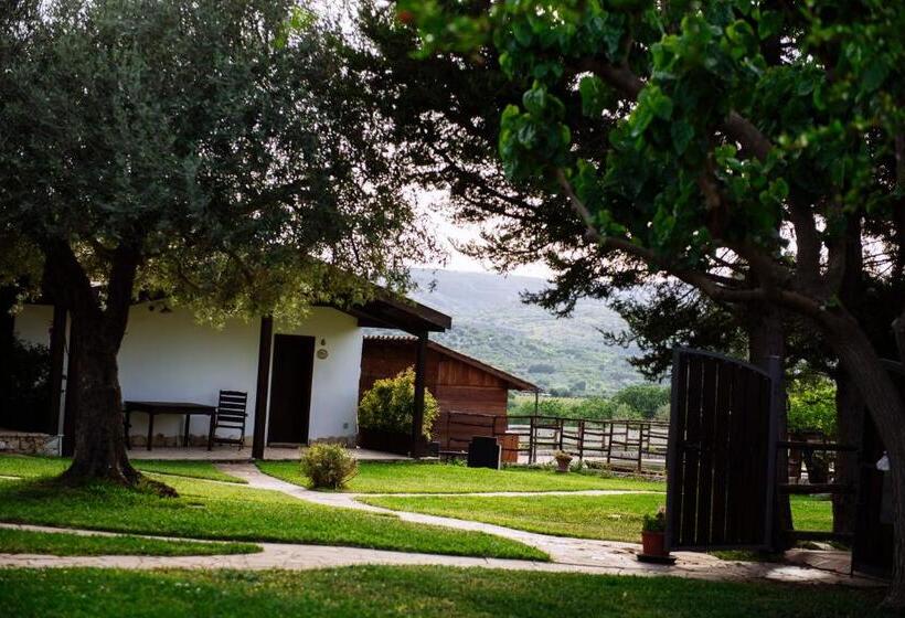 اتاق لوکس با چشم‌انداز باغ, Agriturismo Pantalica Ranch