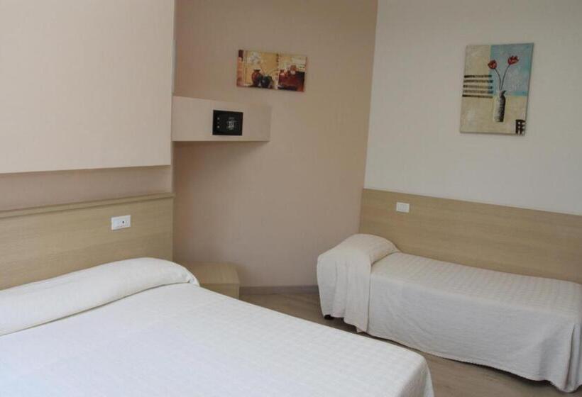 Номер Стандарт Трехместный, Park Hotel Italia