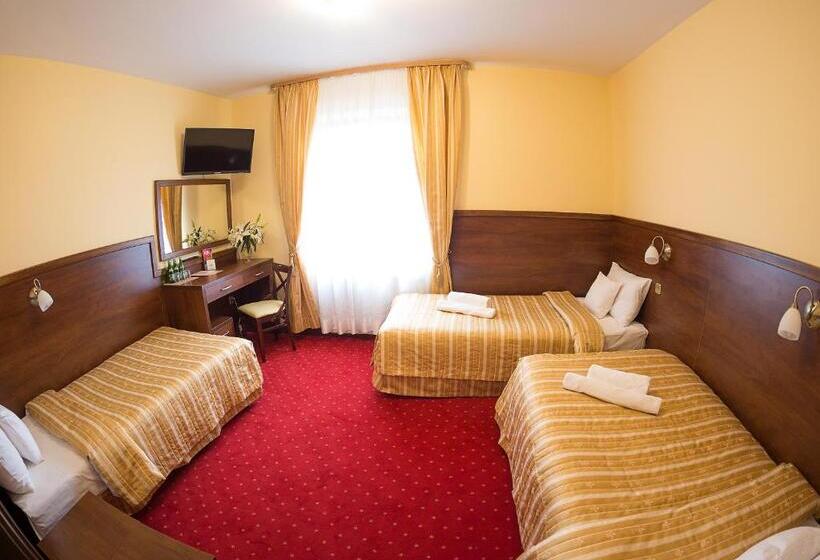 غرفة قياسية ثلاثية, Poniatowski