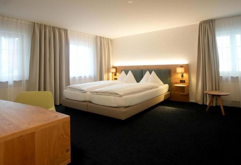 スーペリアールーム, Restaurant Löwen