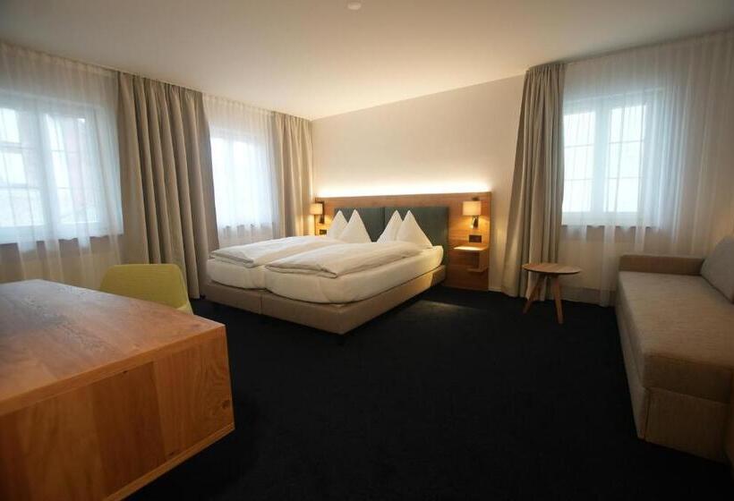 ファミリールーム, Restaurant Löwen