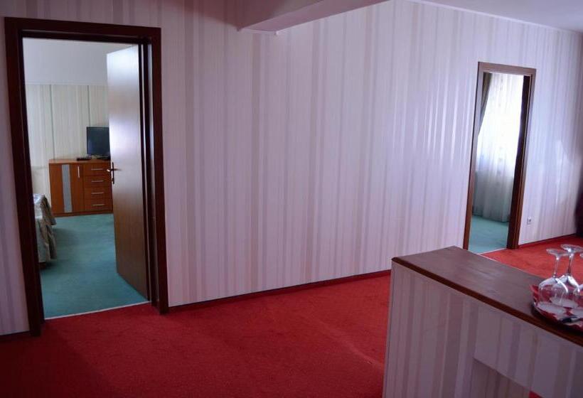 Люкс 2 Спальни, Rusu