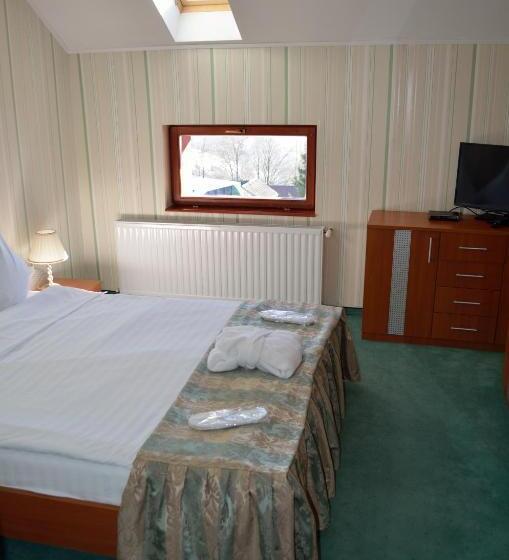 סוויטת 2 חדרי שינה, Rusu