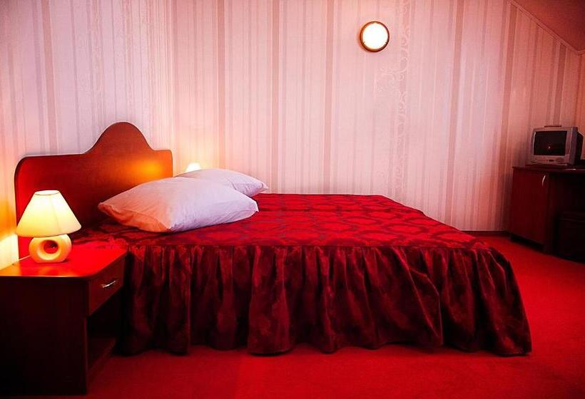 חדר סטנדרט, Rusu