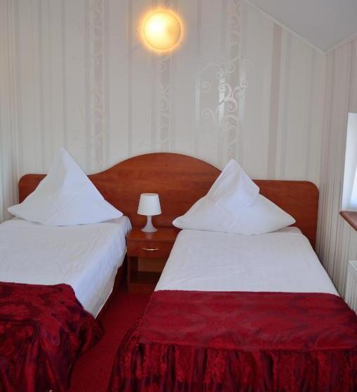 חדר סטנדרט, Rusu