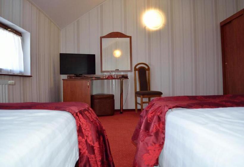 חדר סטנדרט, Rusu