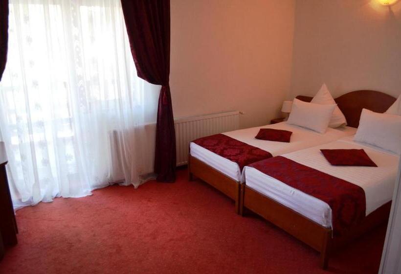 חדר סטנדרט, Rusu