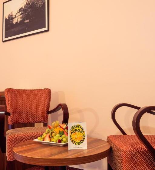 غرفة قياسية, Studanka