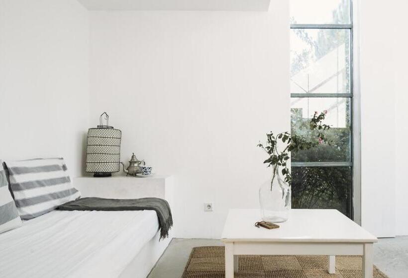 Номер Стандарт, Tres Marias