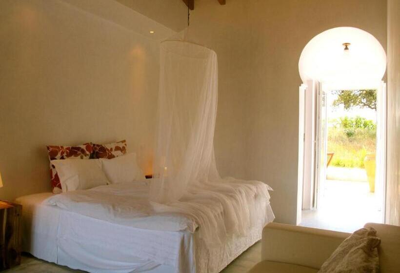 Номер Стандарт, Tres Marias