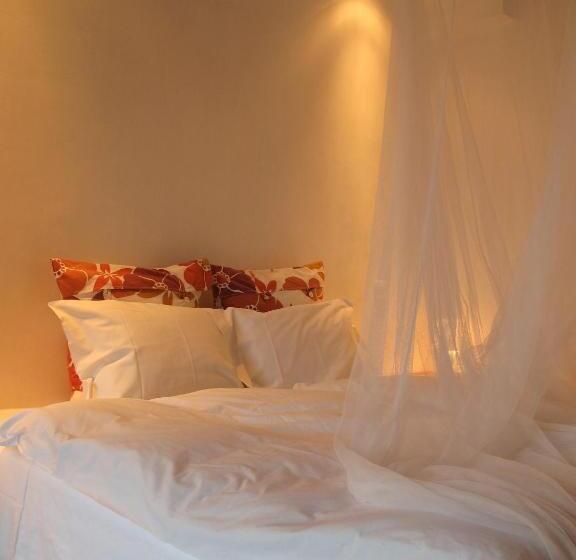 Номер Стандарт, Tres Marias