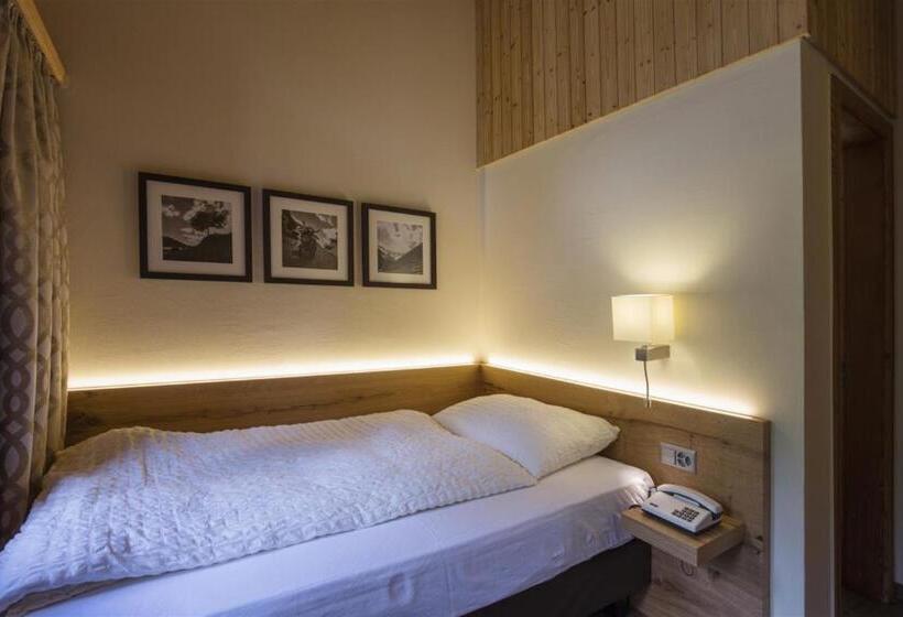标准单人间, Landhaus