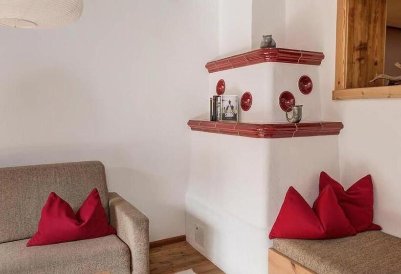 스위트, Lechquell Hotel Post