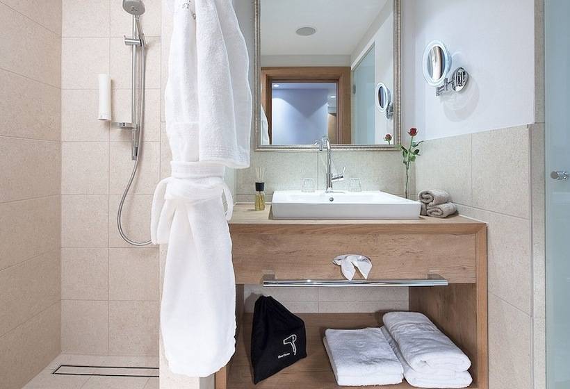 컴포트 룸, Lechquell Hotel Post