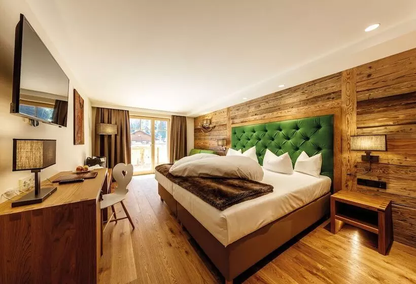 コンフォートルーム, Lechquell Hotel Post