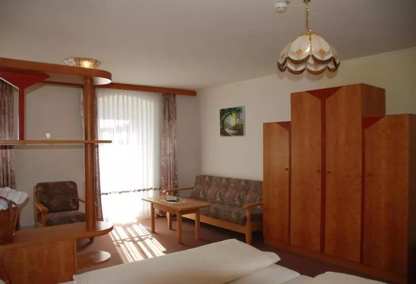 バルコニー付きスーペリアルーム, Joglland Hotel Prettenhofer