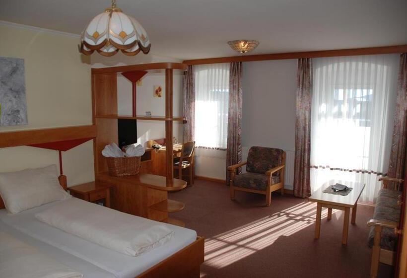 バルコニー付きスーペリアルーム, Joglland Hotel Prettenhofer