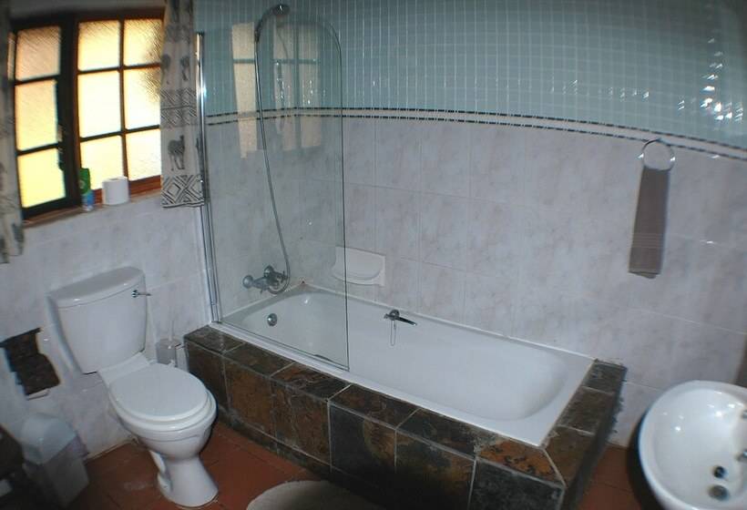 חדר סטנדרט, Trees Too Guest Lodge