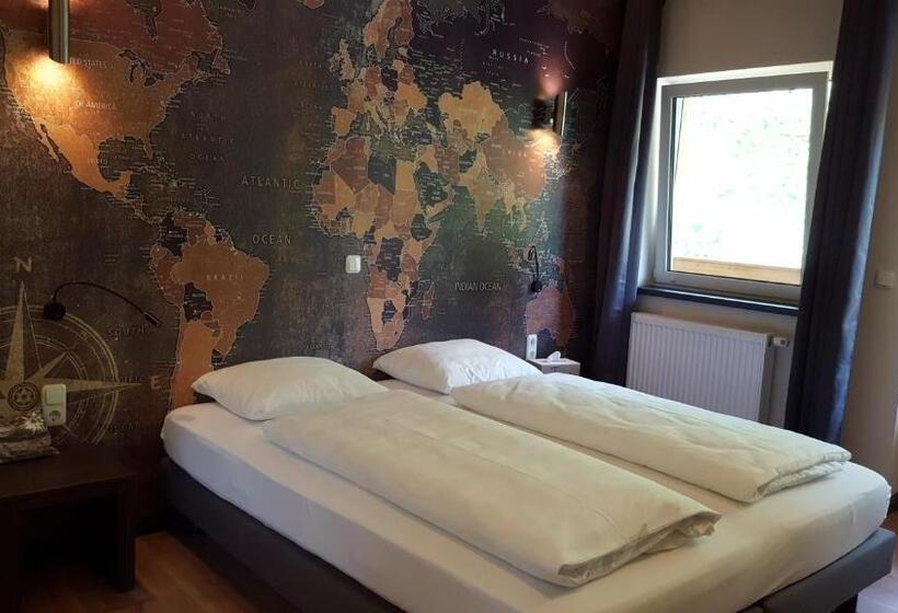 带阳台标准四人间, Pension Sonnenheim Rooms&apartments