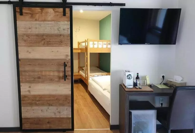 デラックスファミリールーム, Pension Sonnenheim Rooms&apartments