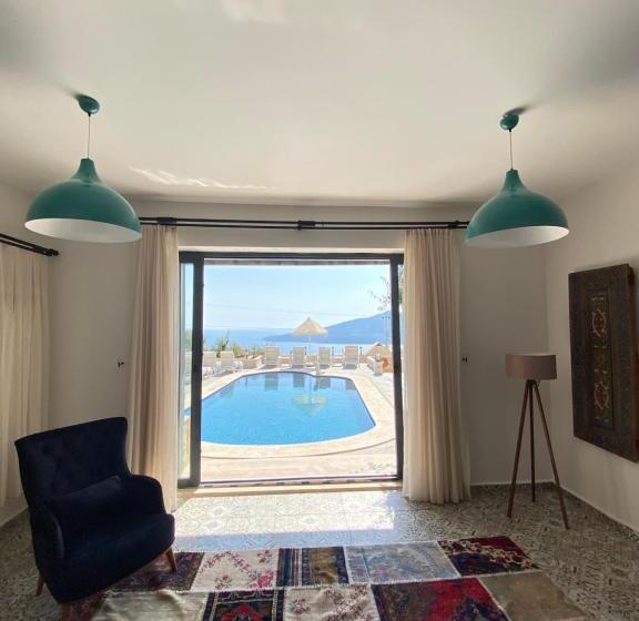 풀장 전망 스위트, Sultan Hotel Kalkan