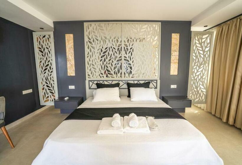 스위트 킹사이즈 침대, Sultan Hotel Kalkan