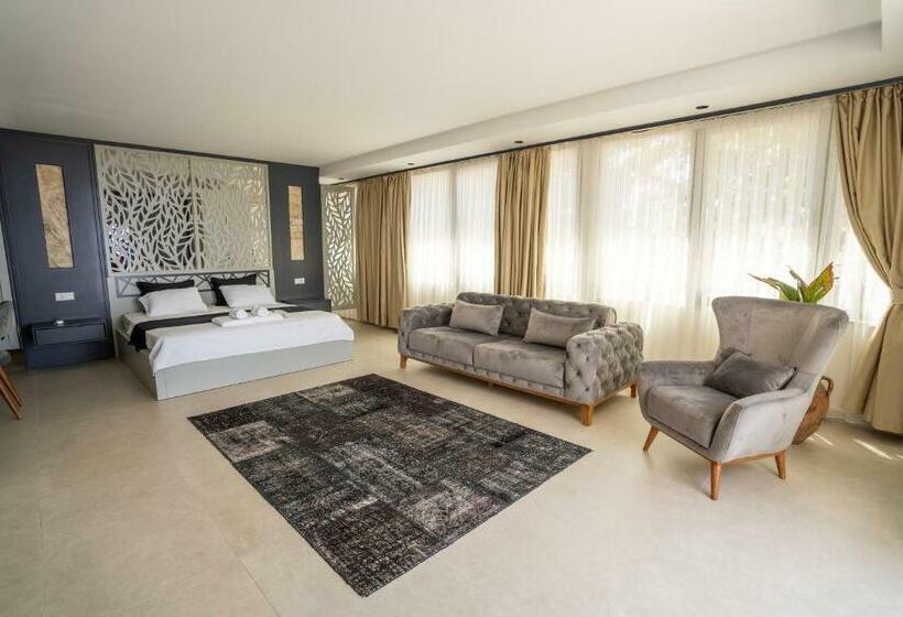 스위트 킹사이즈 침대, Sultan Hotel Kalkan