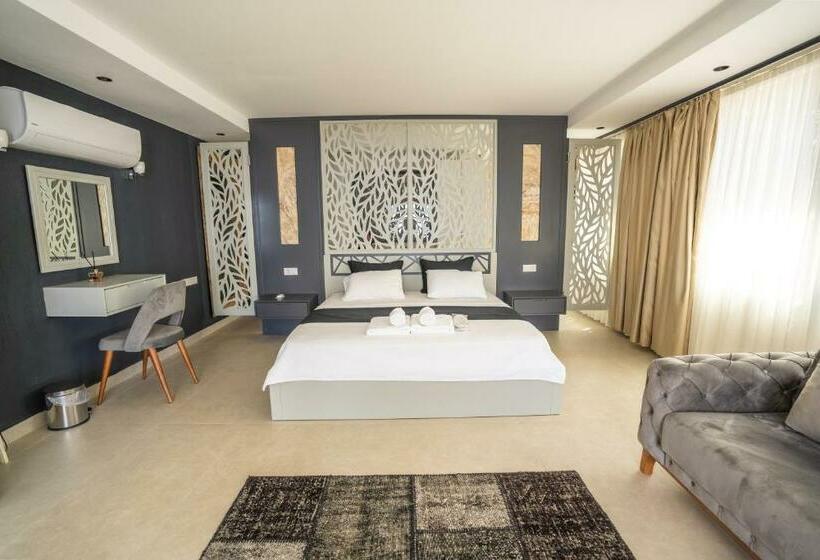 스위트 킹사이즈 침대, Sultan Hotel Kalkan