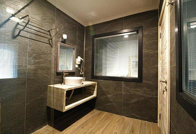 주니어 스위트, Sultan Hotel Kalkan