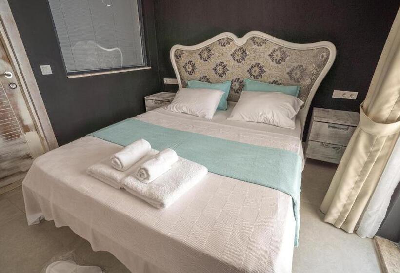 Полулюкс, Sultan Hotel Kalkan