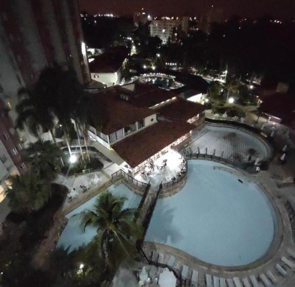 Люкс Кровать Кинг, Hot Springs Flat Apart Hotel Master Luxo Com Banheira