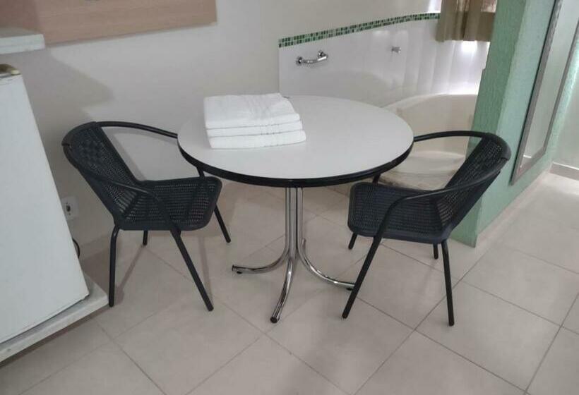 Люкс с гидромассажем, Hot Springs Flat Apart Hotel Master Luxo Com Banheira