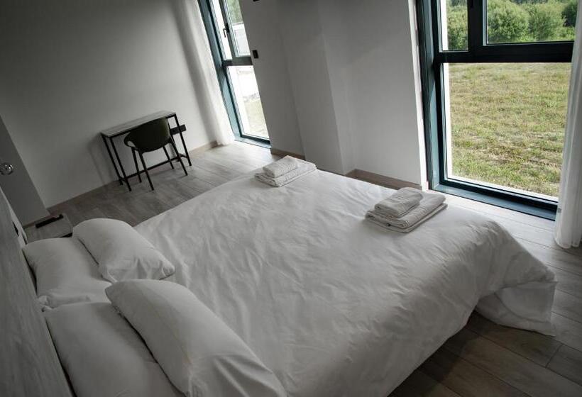 استودیوی لوکس, Chips Fene