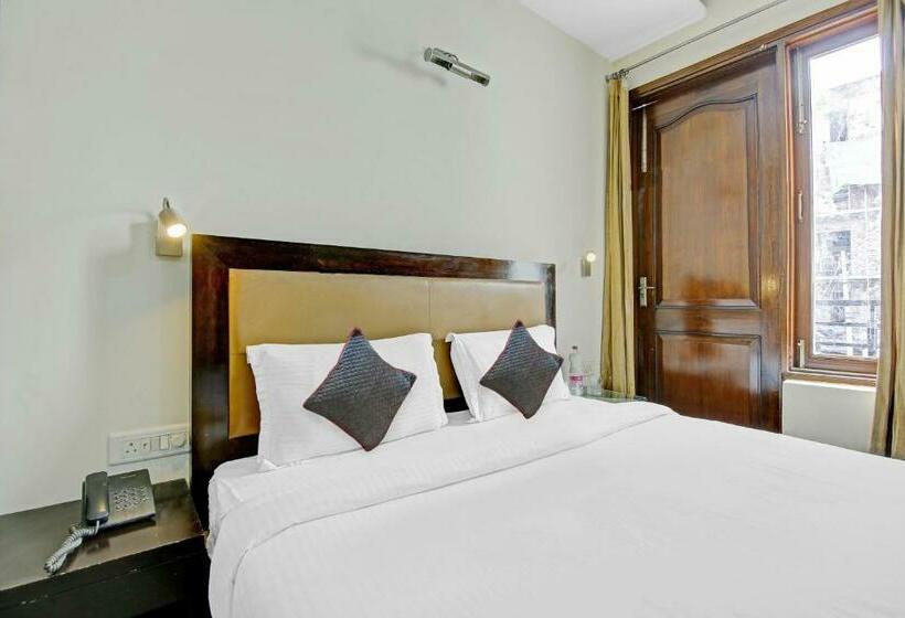 חדר קלאסי לשלושה, Collection O Imperial Oak Near Leisure Valley Park