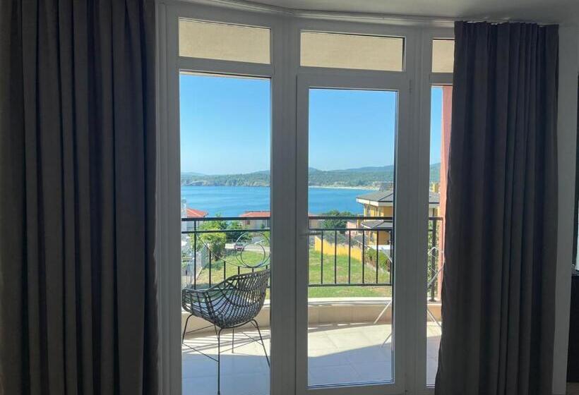 Студия Стандарт Вид на Море, Villa Mia