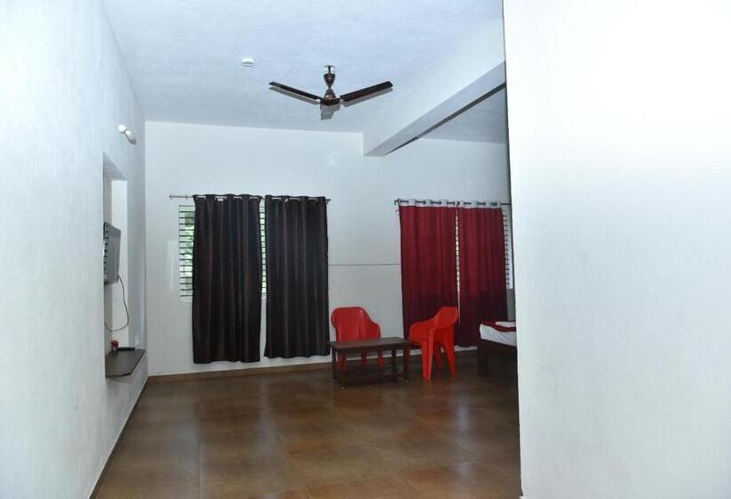 اتاق لوکس با تخت بزرگ, 3season Resort Hampi