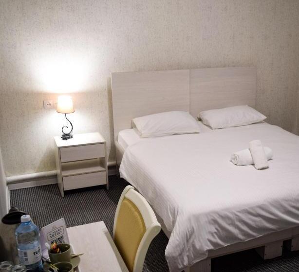 اتاق لوکس خانوادگی, Continent Halal