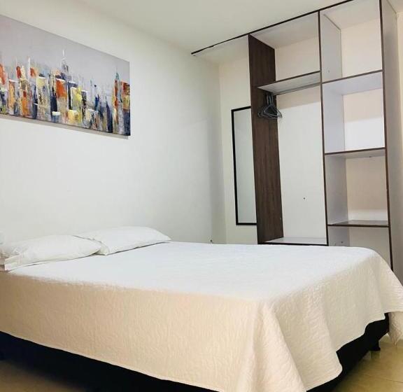 Номер Стандарт, Daniels