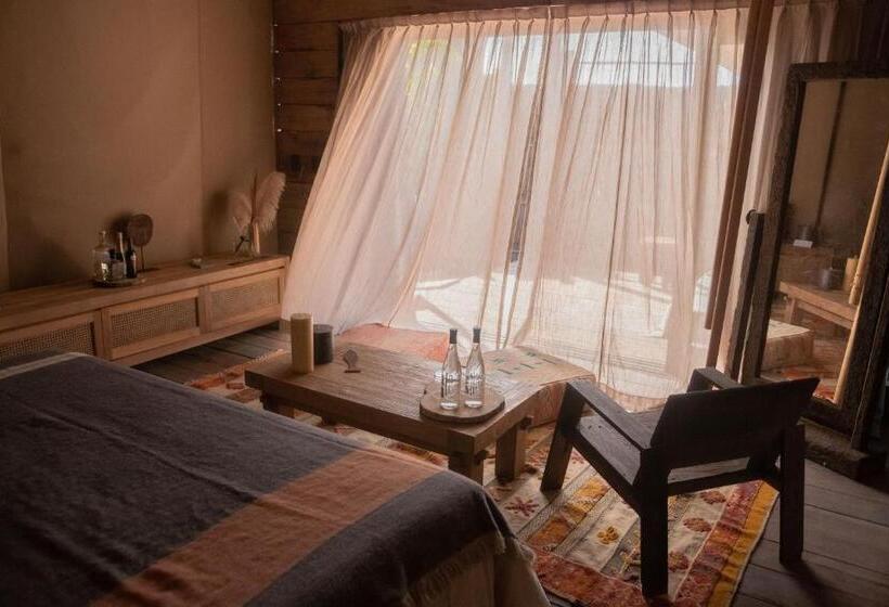 Бунгало Deluxe, Nomade Holbox