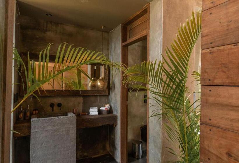 Бунгало Deluxe, Nomade Holbox