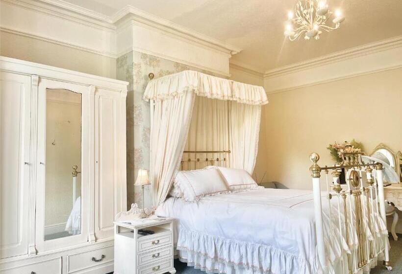 غرفة قياسية سرير كينج, The Buckley Arms