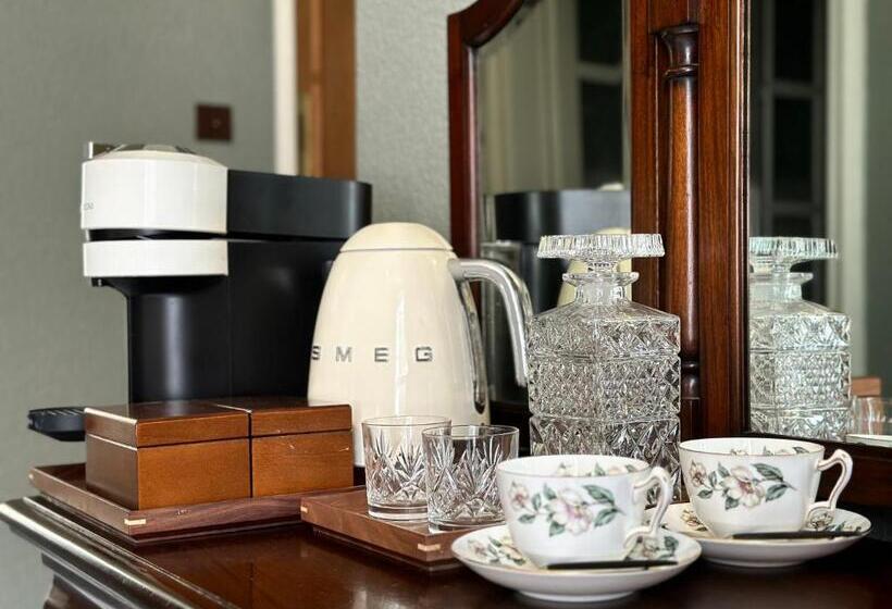 غرفة قياسية سرير كينج, The Buckley Arms