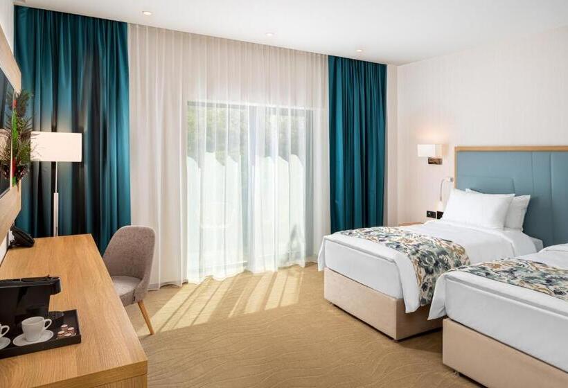 Номер Superior с Террасой, Alma Health & Spa Retreat