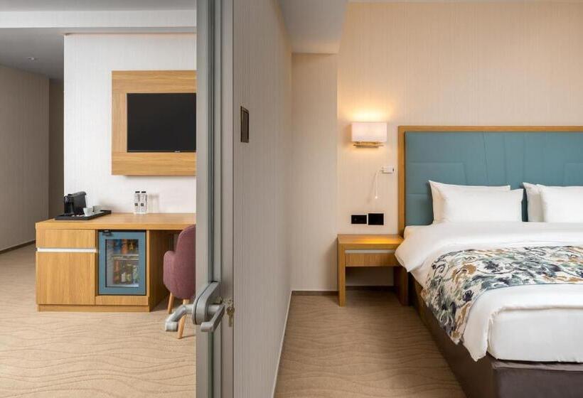 Люкс Кровать Кинг, Alma Health & Spa Retreat