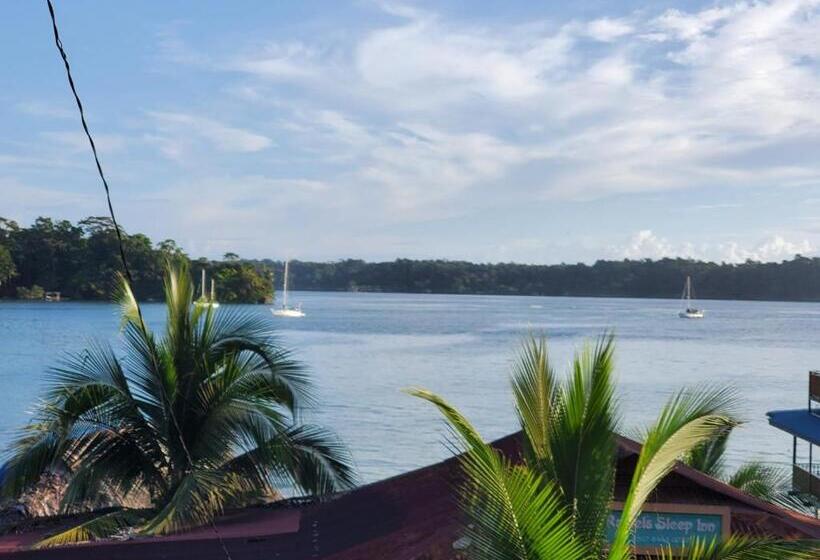 Studio Standard, Bastimentos Hill Guest House