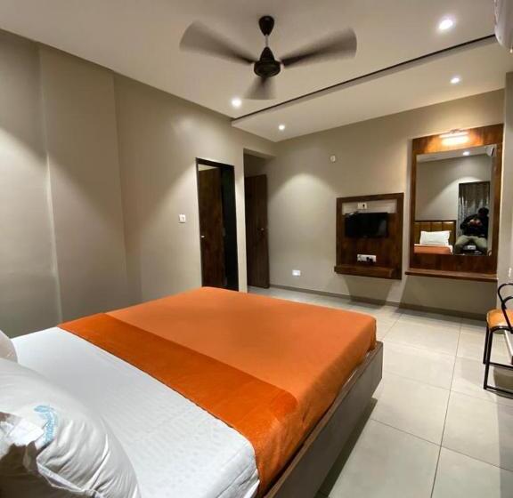 חדר דלוקס, Vrindavan Deluxe, Kolhapur